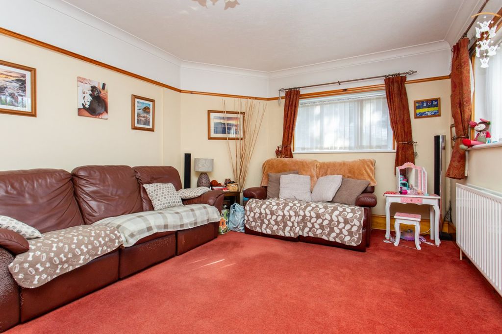 Property photo 2 of 16 Picture 2