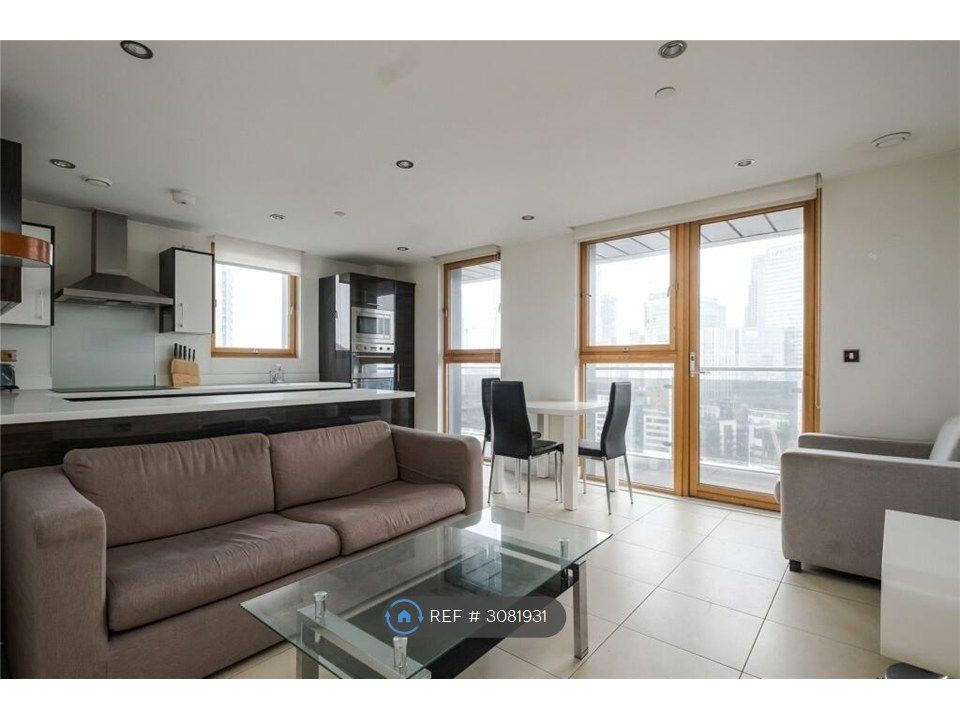 Property photo 1 of 11 Shared Living Room And Balcony