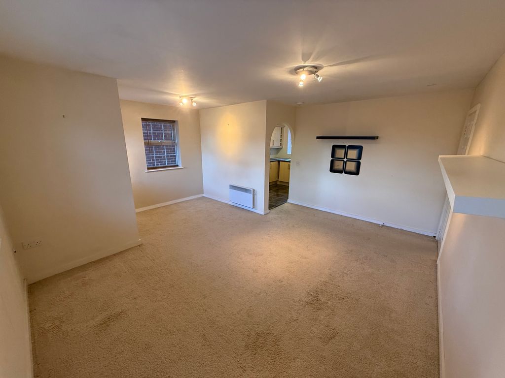 Property photo 3 of 8