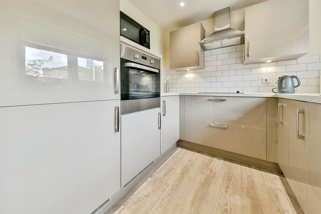 Additional image 7 of 1 bed flat for saleWratten Road West, Hitchin SG5
