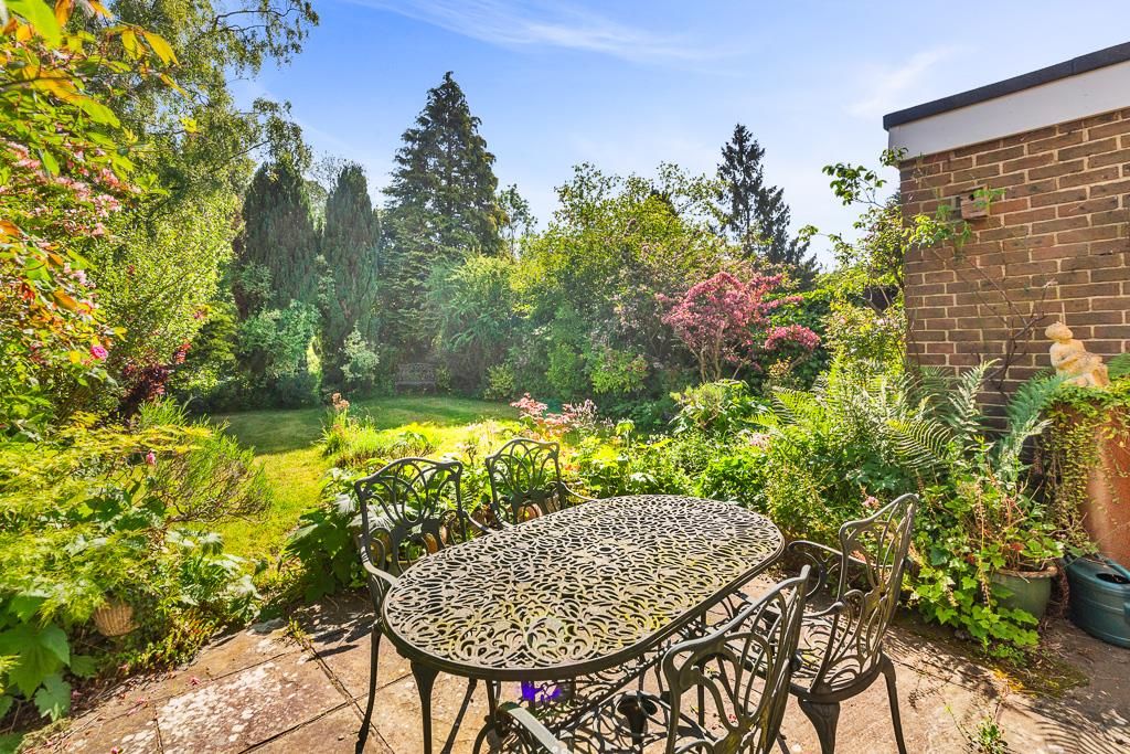 Property photo 3 of 20 4 Vernon Walk -15.Jpg