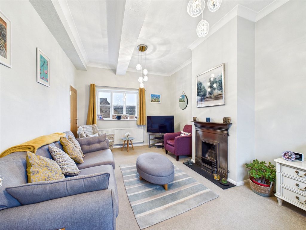 Property photo 2 of 21 Picture No. 17