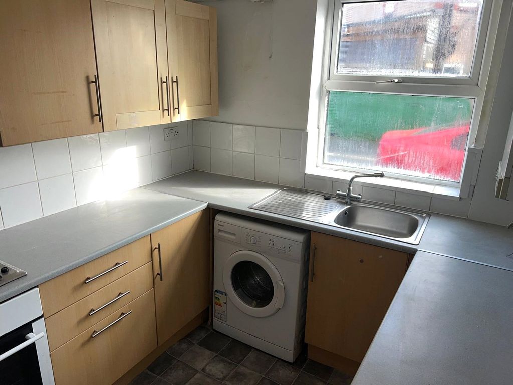 Property photo 2 of 10 Picture No. 02