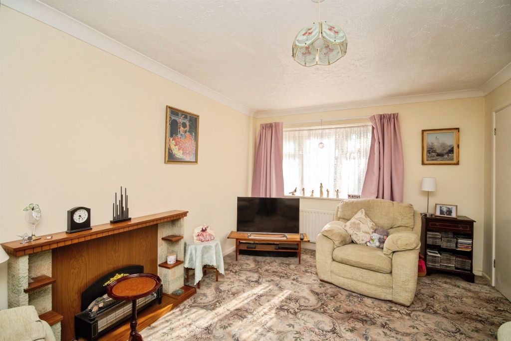 Property photo 3 of 25