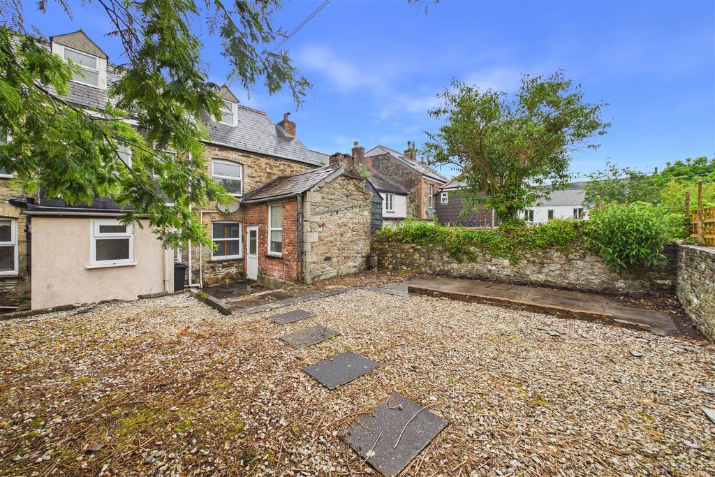 Property photo 3 of 27 Rear Garden