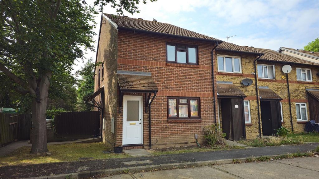 Property photo 1 of 7 Front (1).Jpg