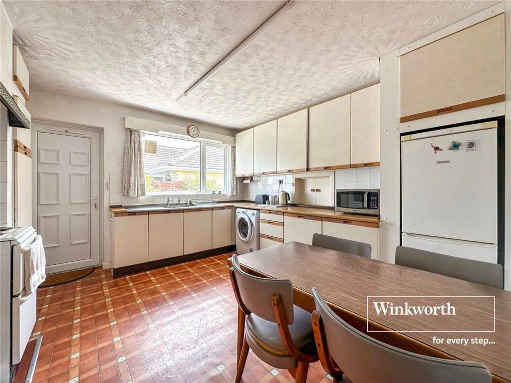 Property photo 3 of 14 Picture No. 23