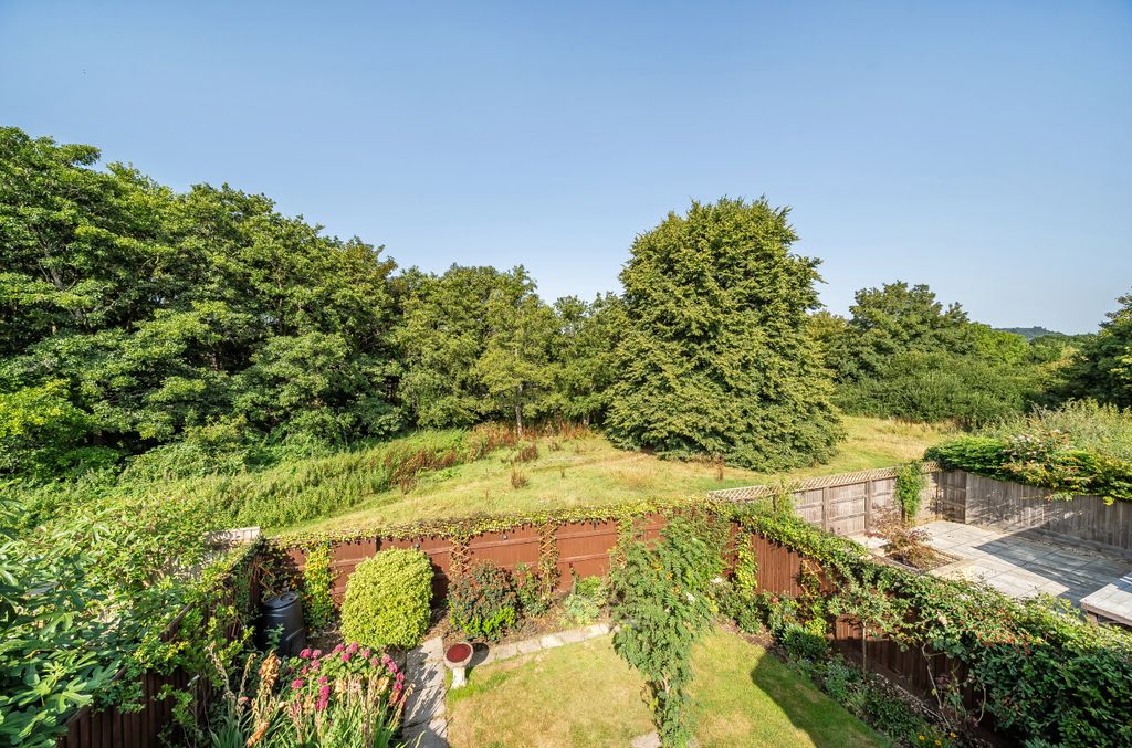 Property photo 3 of 22 1336714-1-689B0Cf...