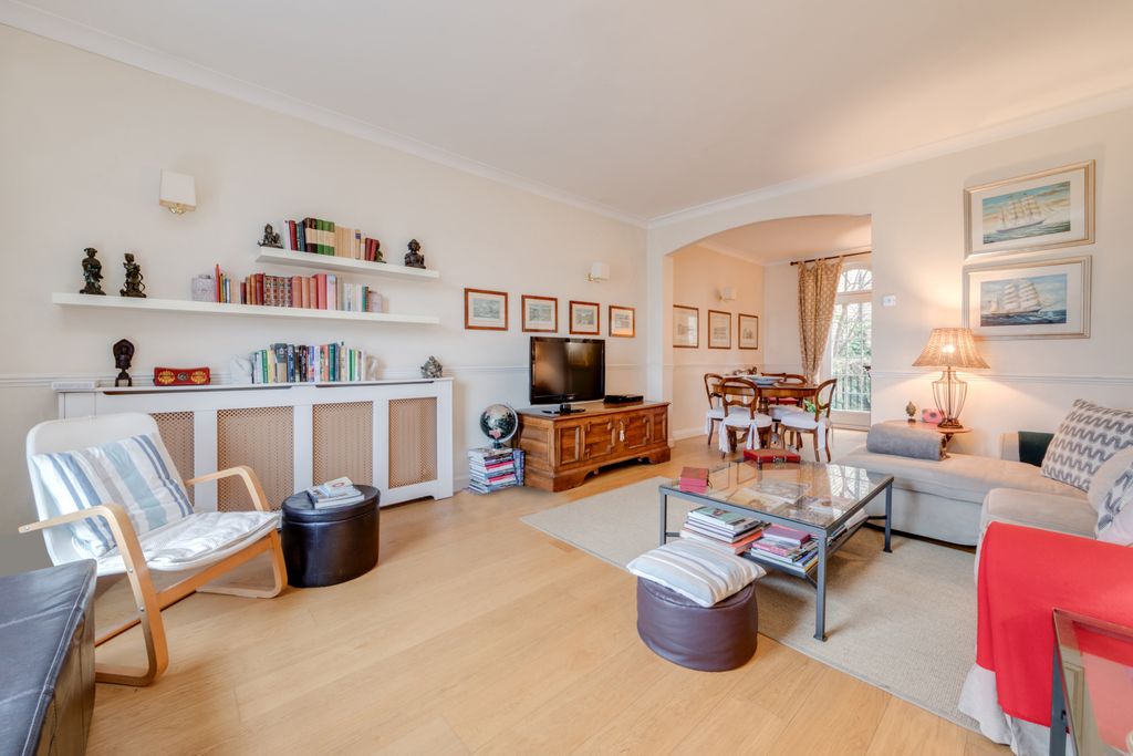 Property photo 3 of 16