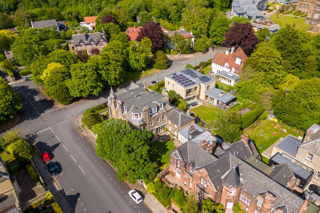 Property photo 2 of 24 Property Image 2