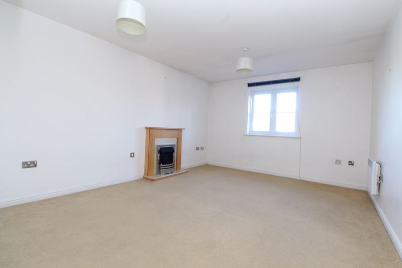 Property photo 2 of 7 Living Room