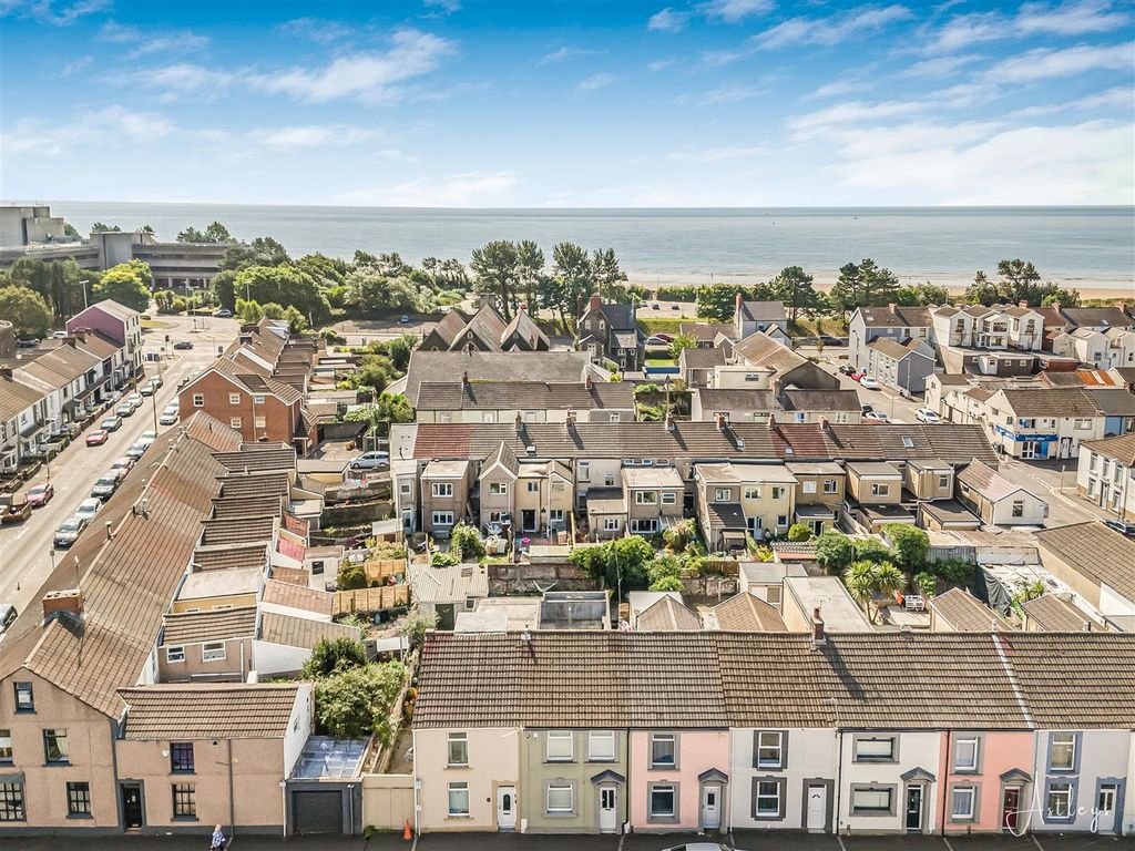 Property photo 1 of 13 14-Dji_20250811100414_0001_D.Jpg