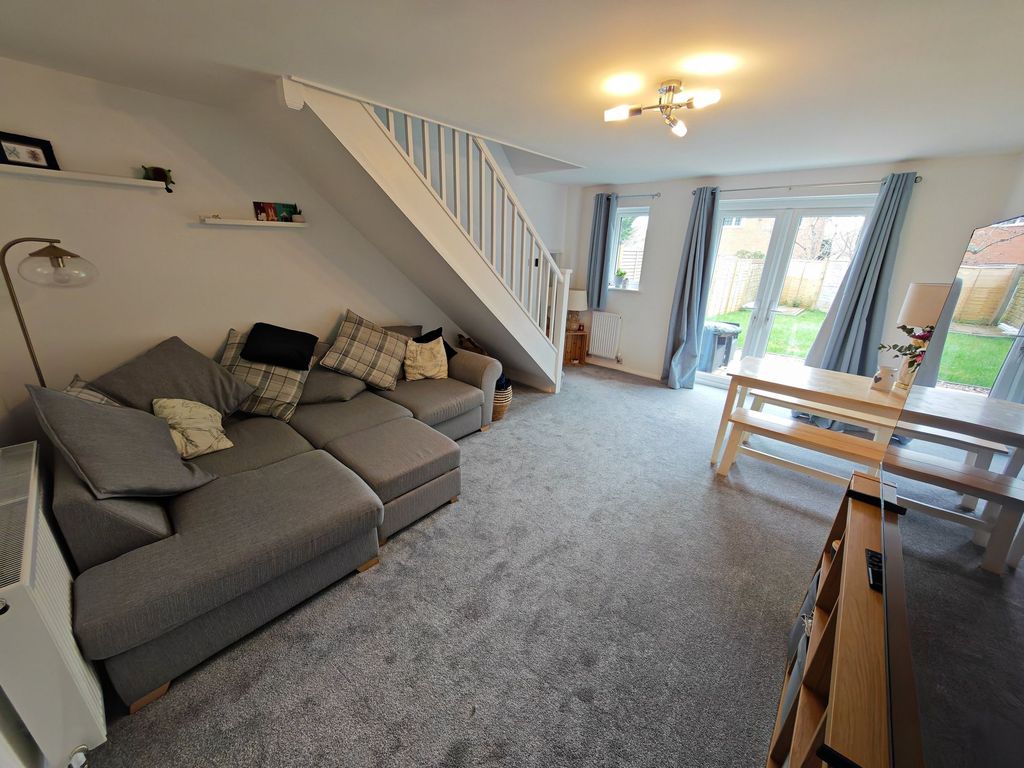 Property photo 3 of 11