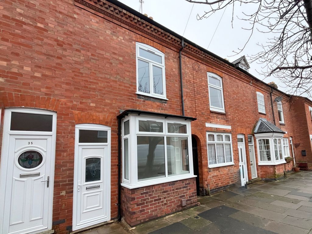 Property photo 1 of 12