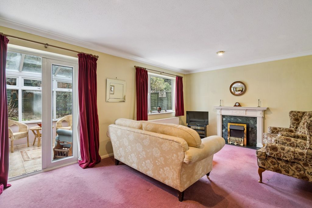 Property photo 2 of 14 Photo 12