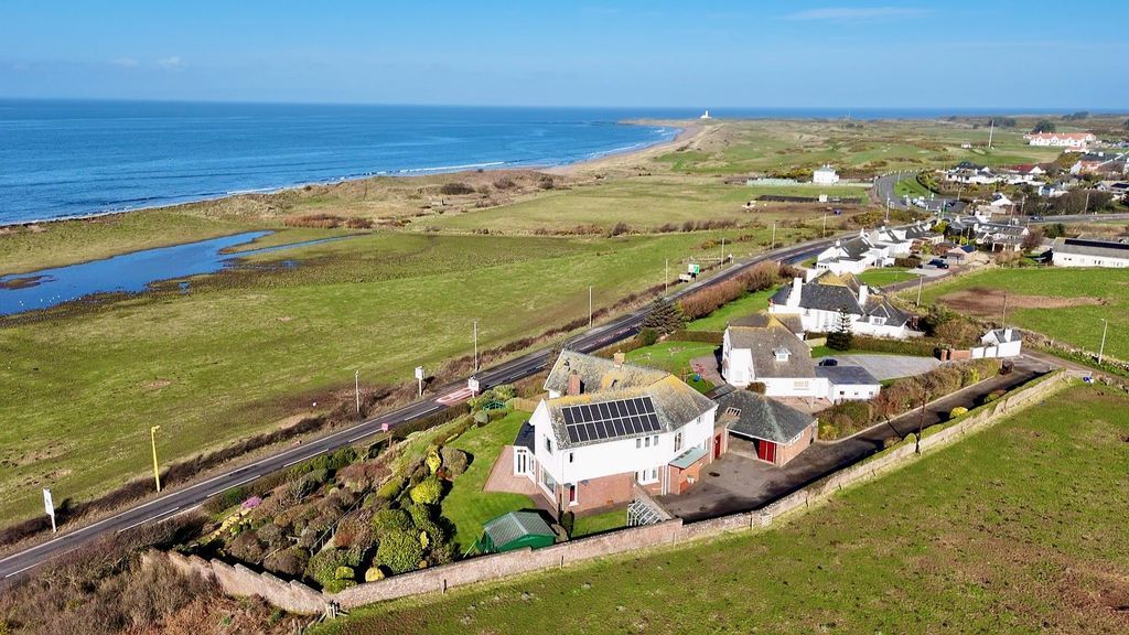 Property photo 2 of 42 Photo 3