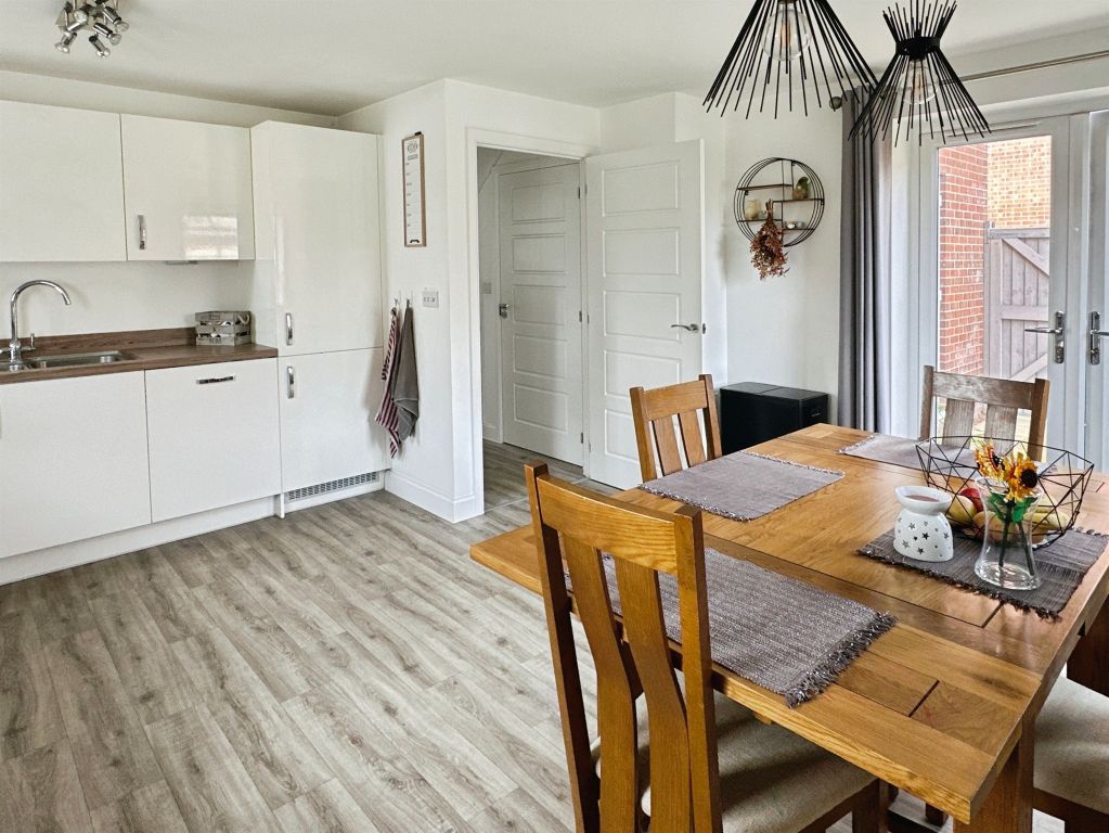 Property photo 2 of 20