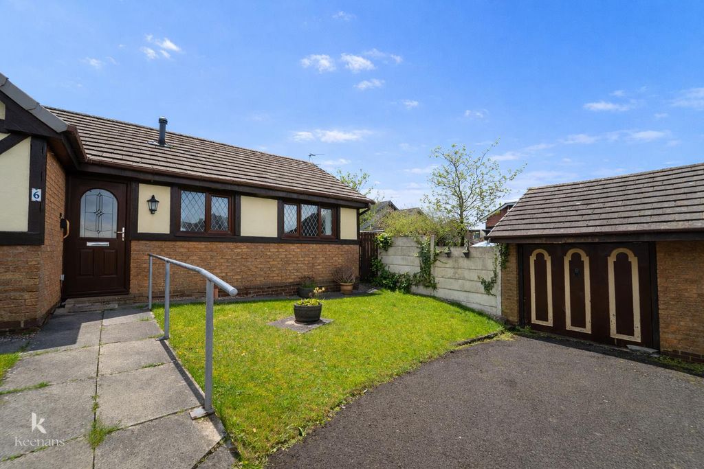 Property photo 1 of 20 Sunny Tudor-Style Home And Garage.Png