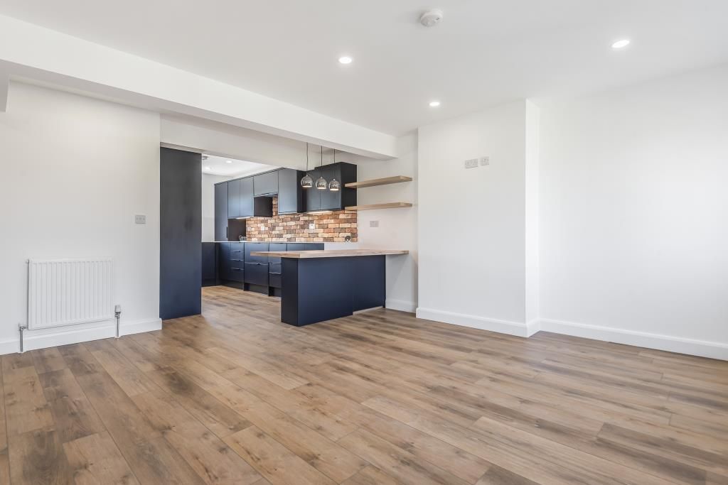 Property photo 1 of 11 Reception