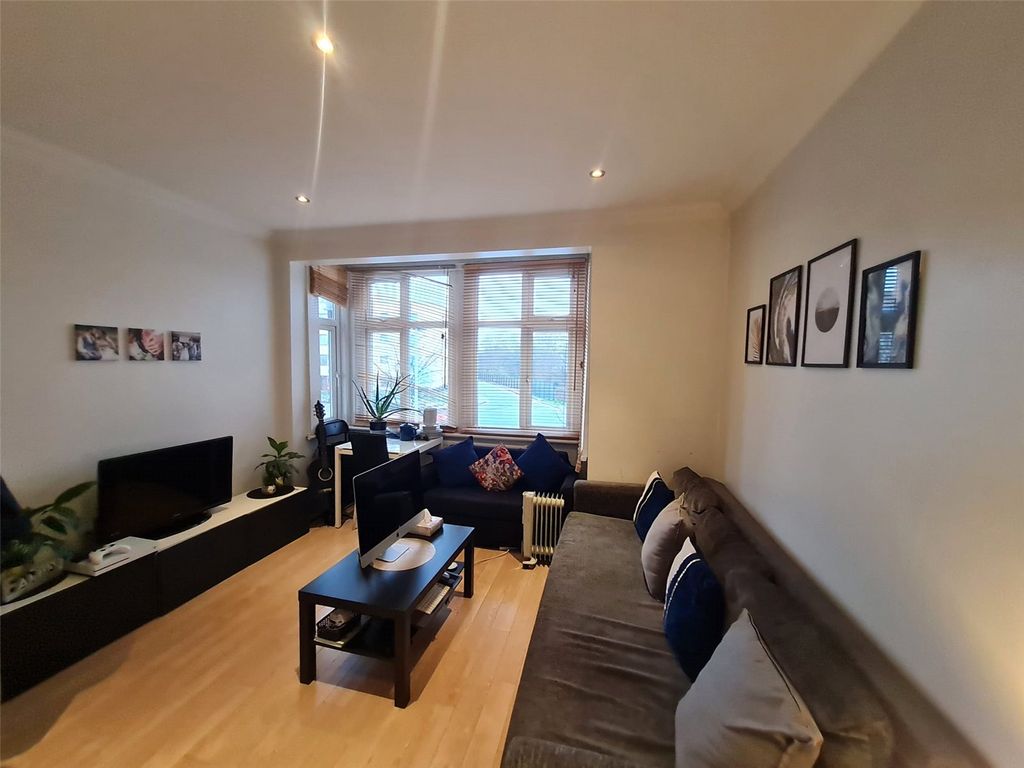 Property photo 3 of 10 Picture No. 16