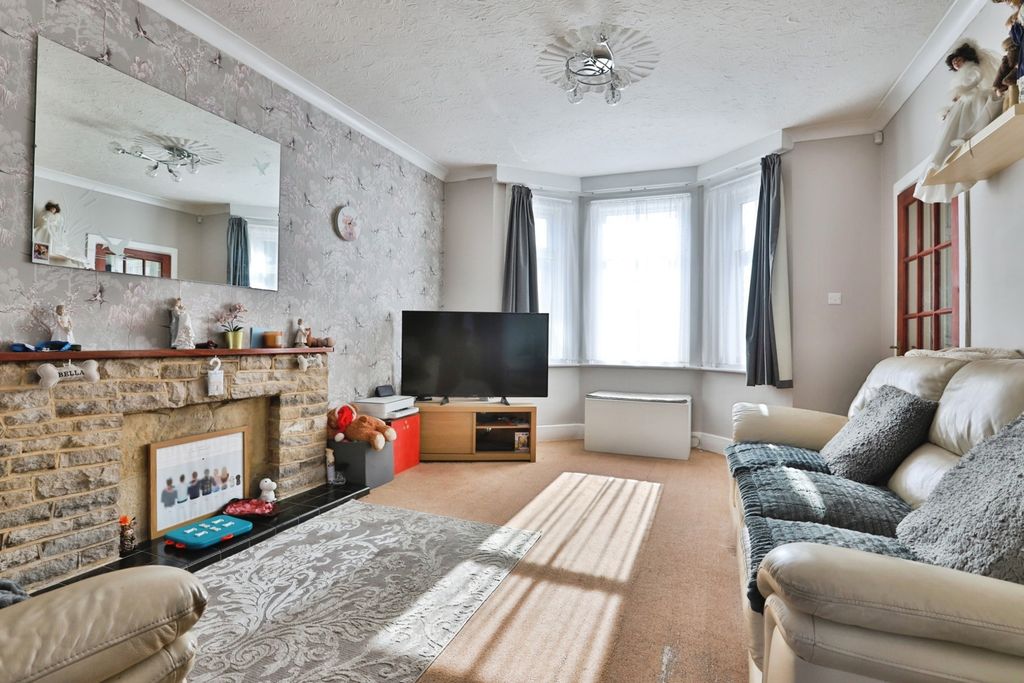 Property photo 2 of 14 Pbox-Img.Jpg