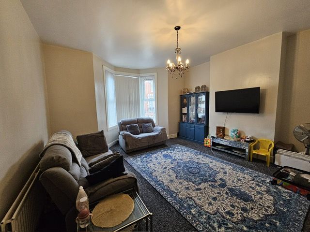 Property photo 2 of 9