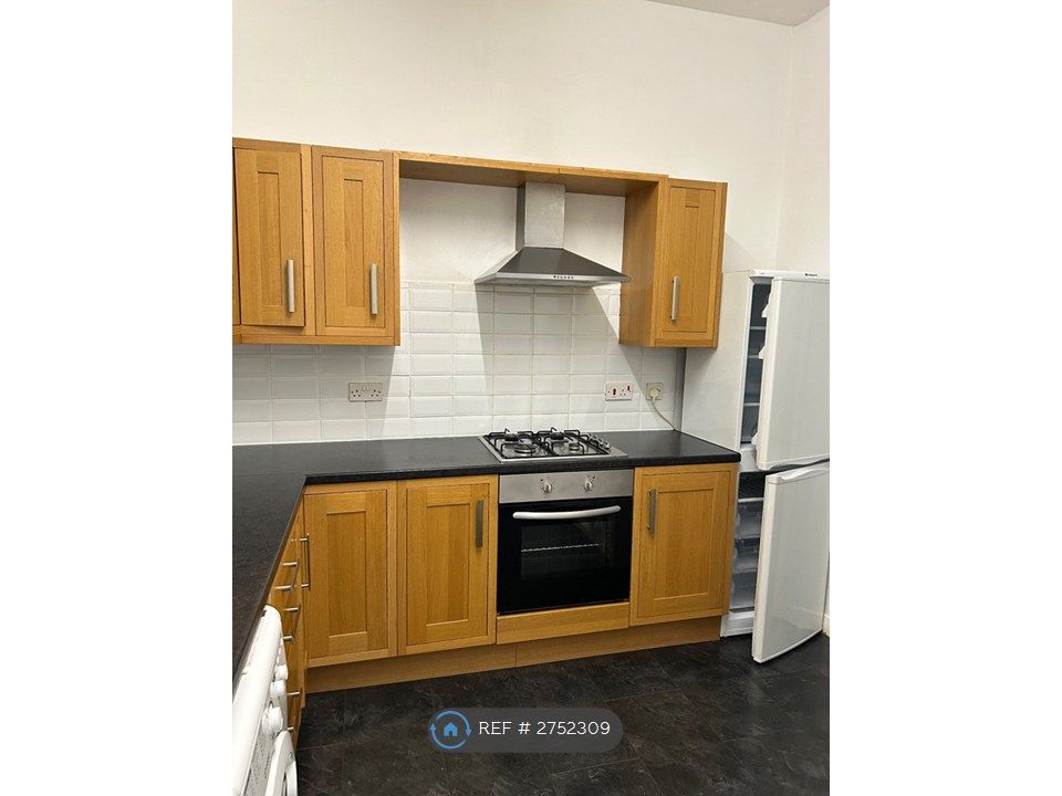 Property photo 3 of 26