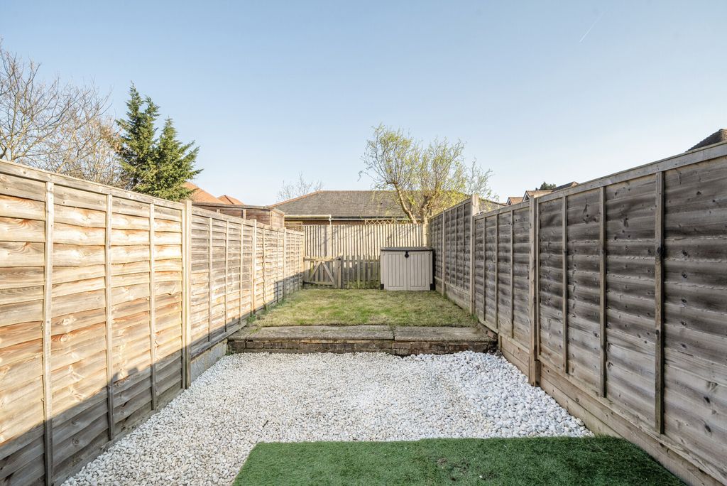 Property photo 2 of 13 1430362-16-69Bc27...