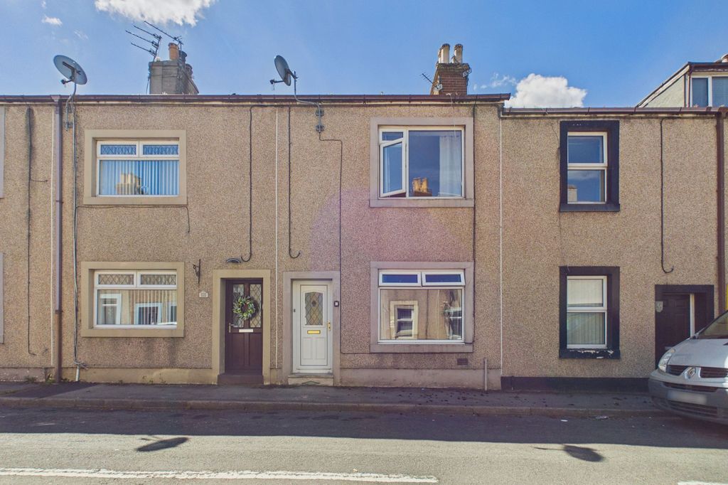 Property photo 1 of 17