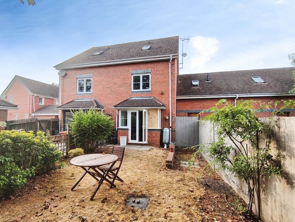 Property photo 2 of 4 Pbox-Img.Jpg