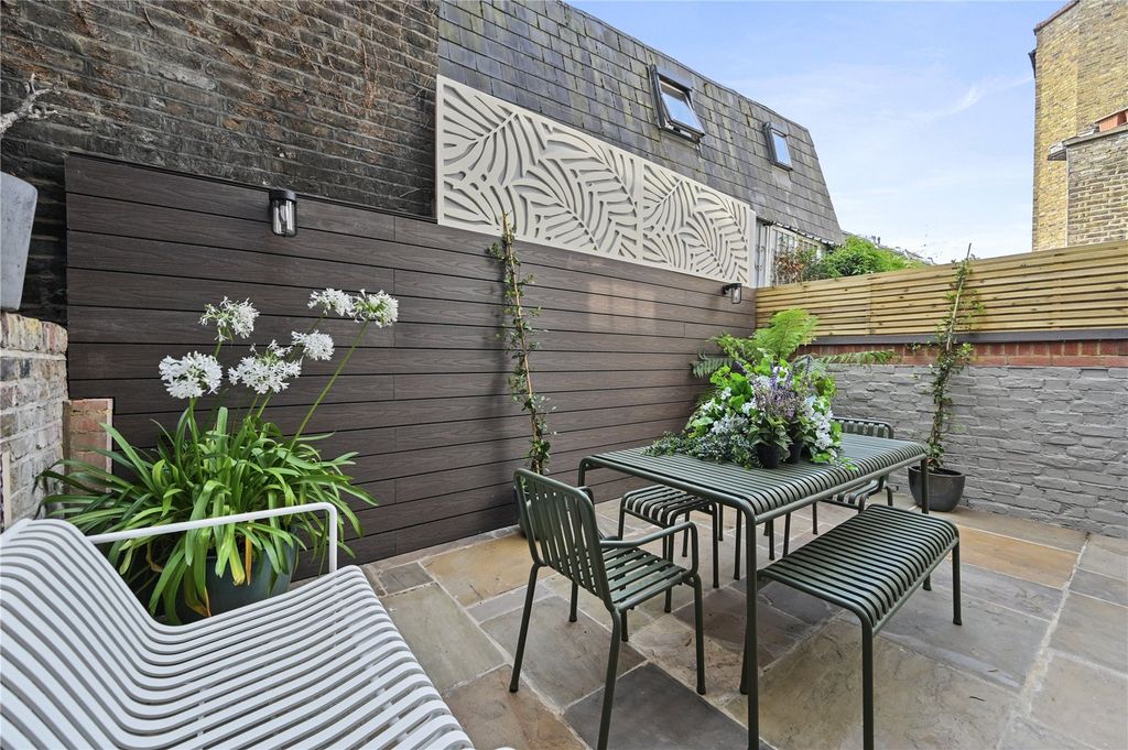 Property photo 2 of 13 Picture No. 07
