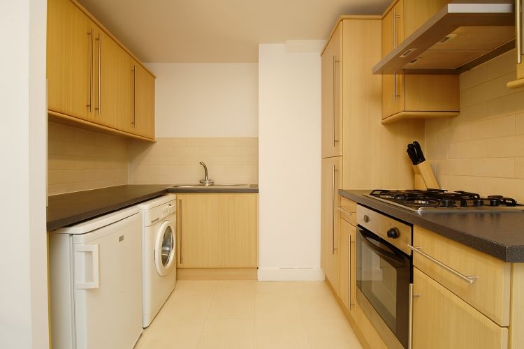 Property photo 3 of 5 Kitchen Ai
