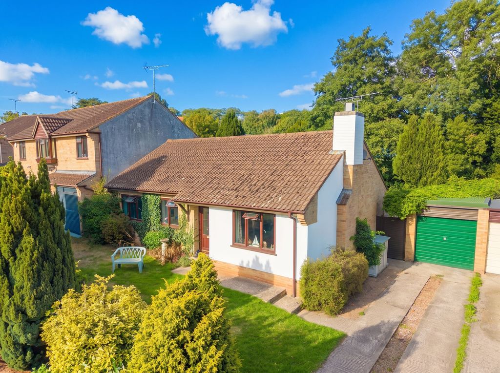 Property photo 1 of 34