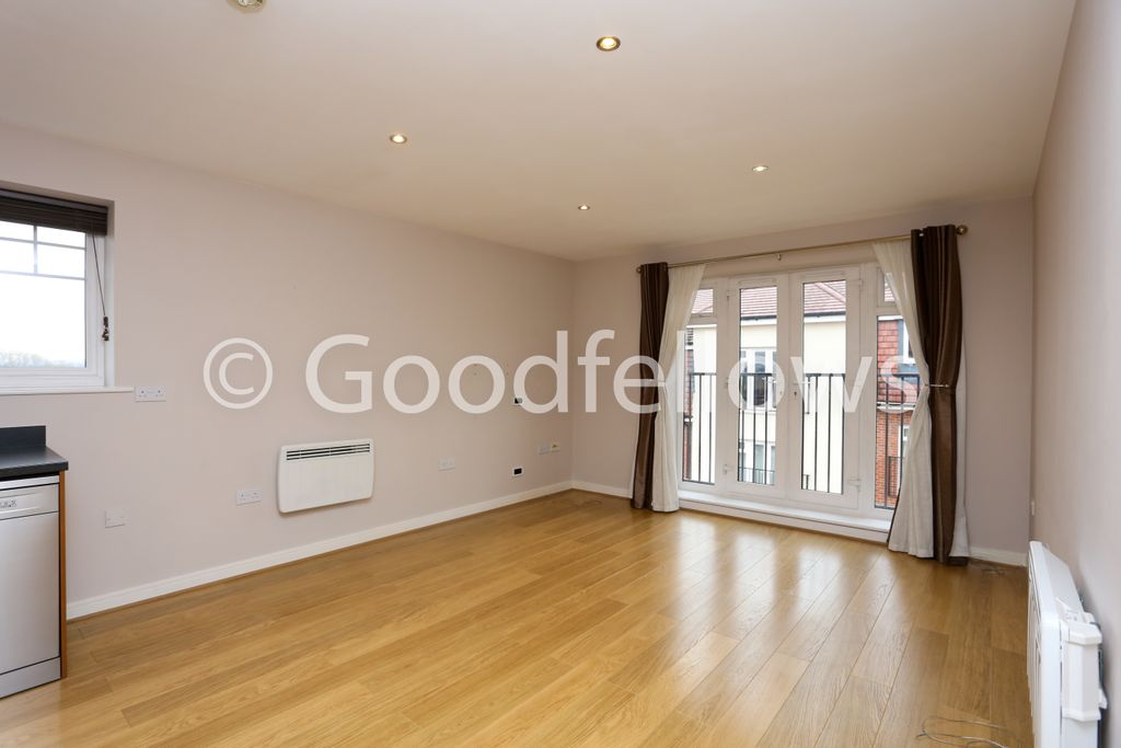 Property photo 2 of 13 Picture 2