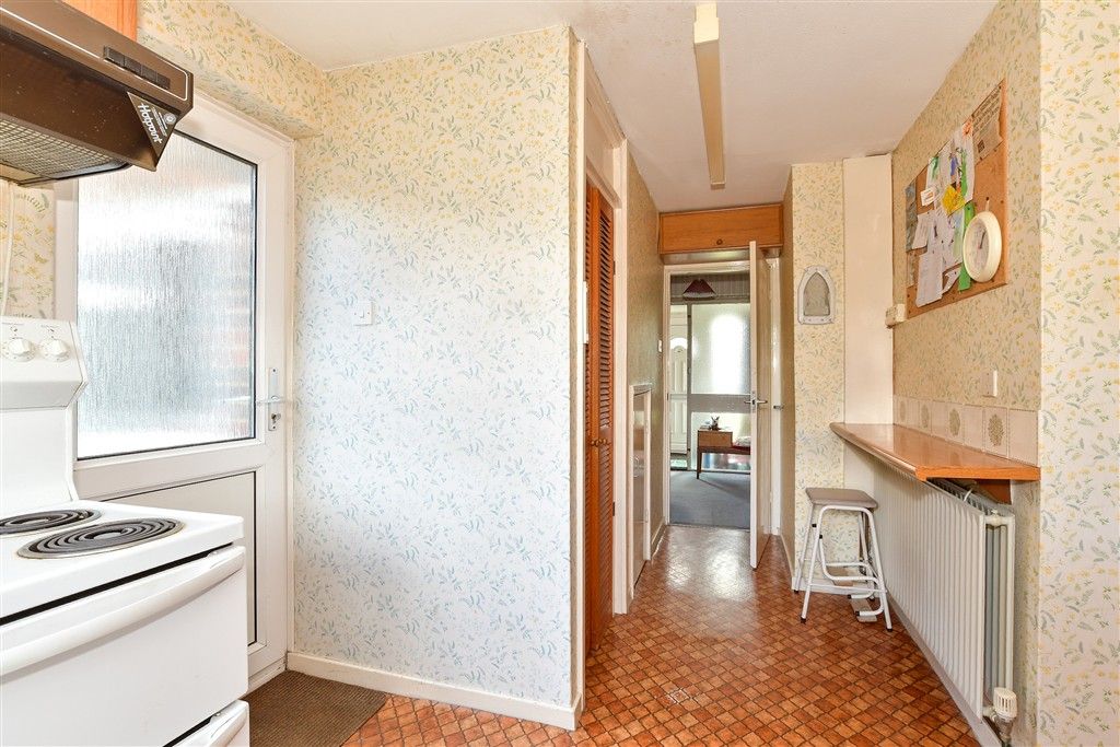 Property photo 3 of 15 Kitchen