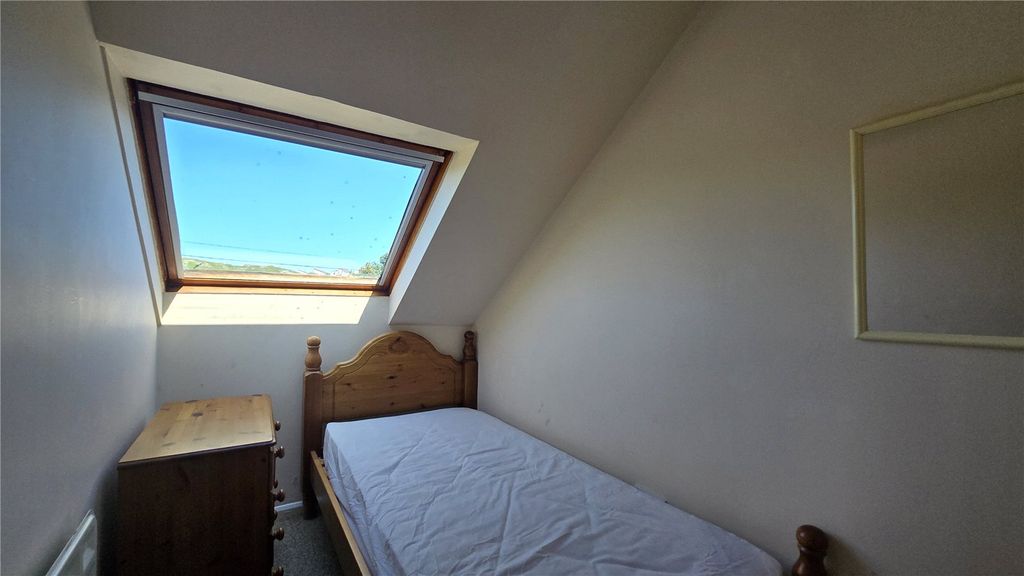 Additional image 8 of 3 bed flat for saleIsallt Lodge, Bae Trearddur, Caergybi, Isallt Lodge LL65