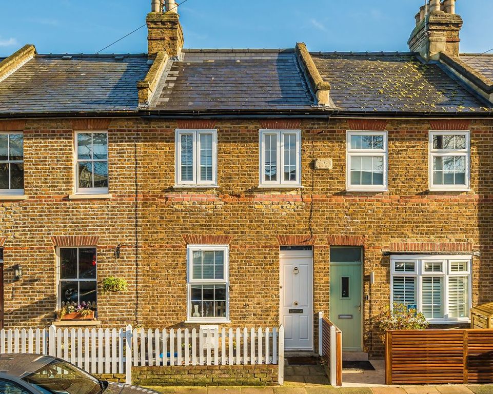 Property photo 1 of 8