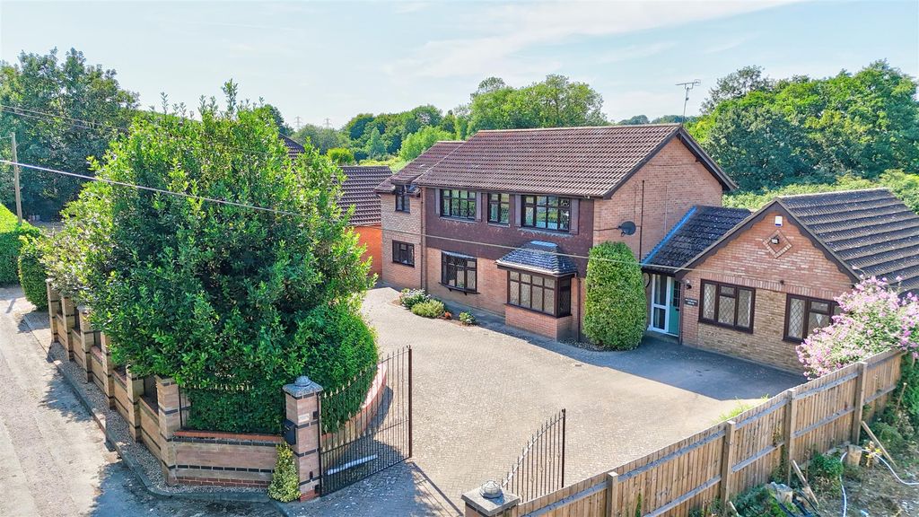 Property photo 1 of 27 Dji_20250710160730_0863_D_Realistic.Jpg