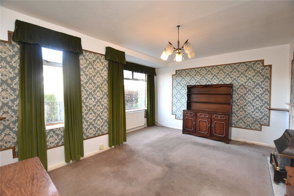 Property photo 2 of 17 Picture No. 21