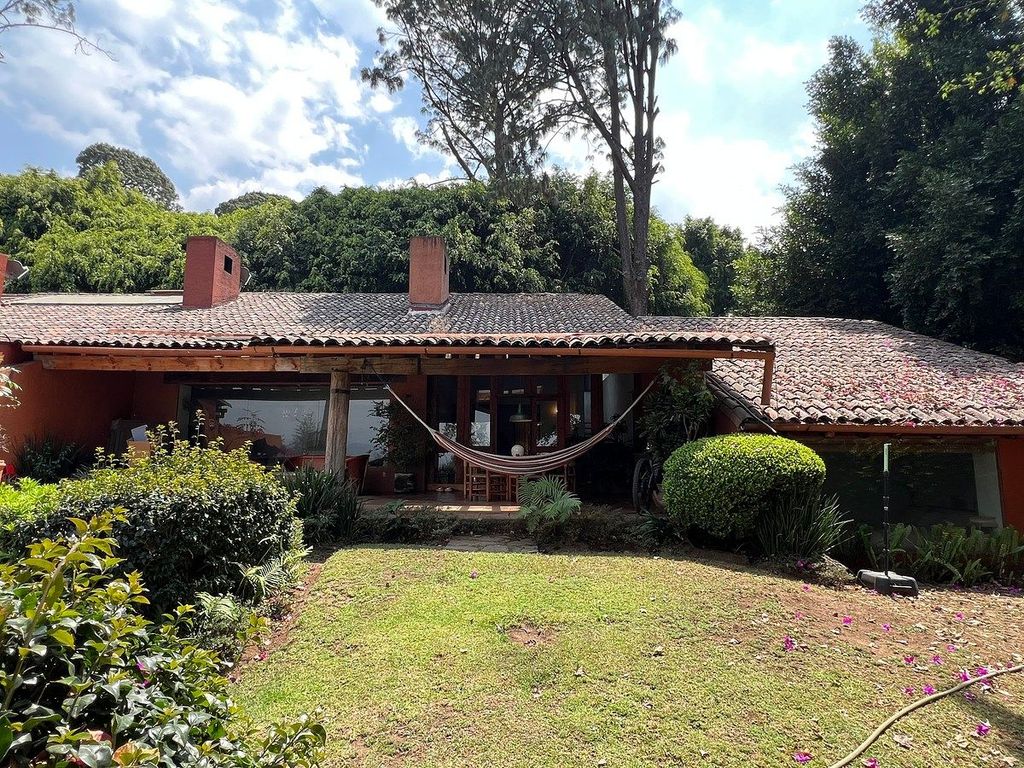 Property photo 3 of 40