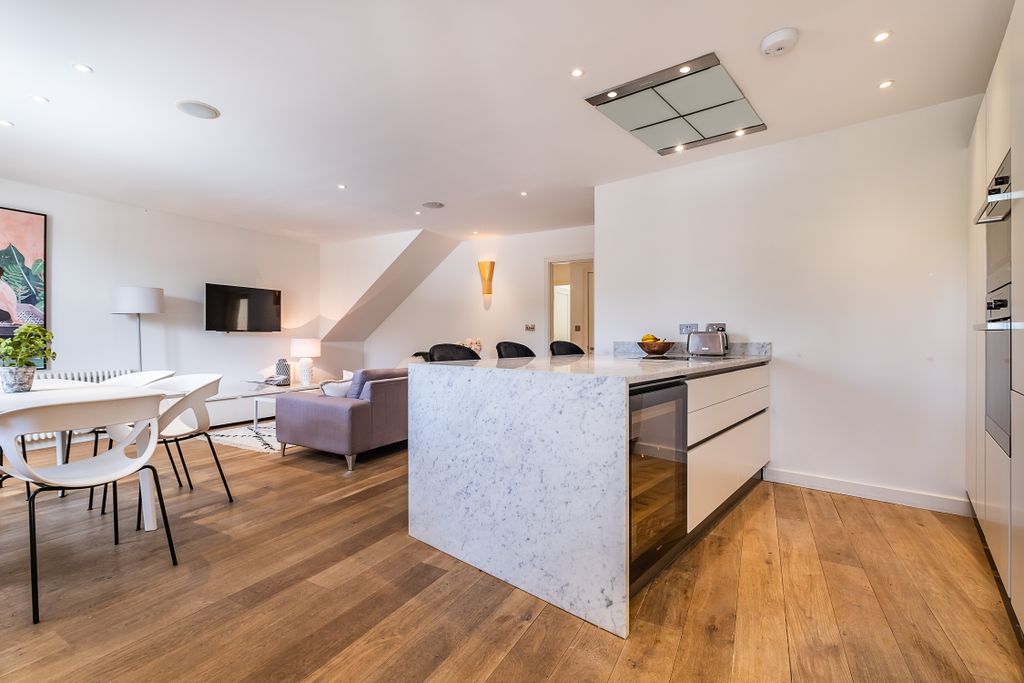 Additional image 7 of 4 bed flat for sale85 Petersham Road, Richmond TW10