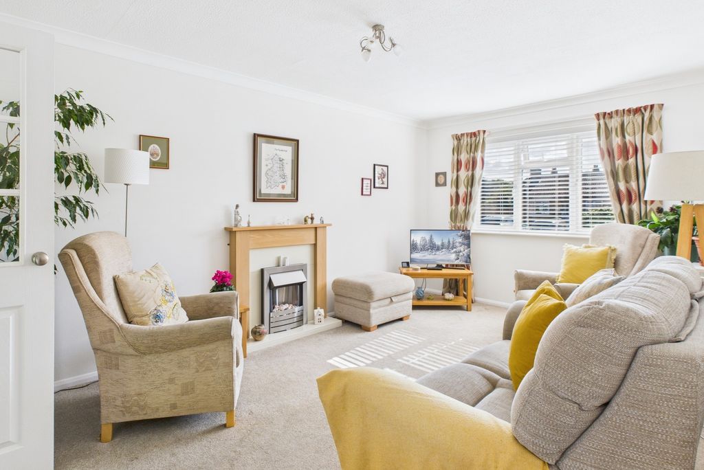 Property photo 2 of 12 Cam02519G0-Pr0345-Still004