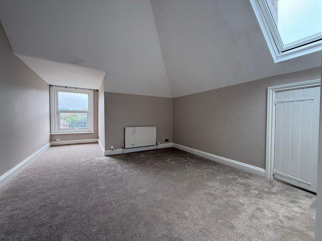 Property photo 2 of 5 Gallery