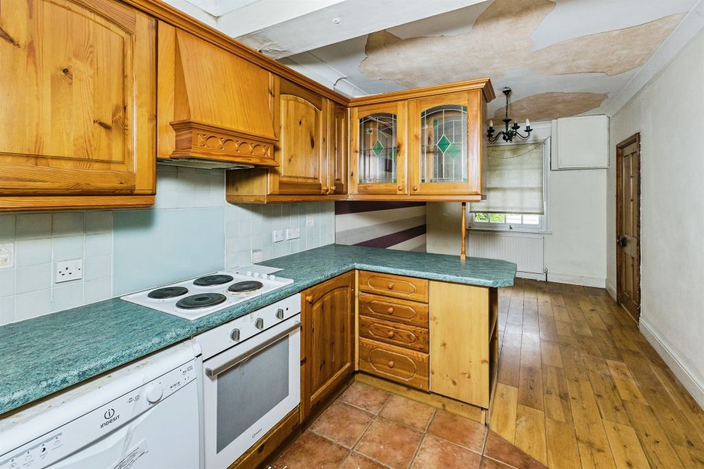 Property photo 3 of 16