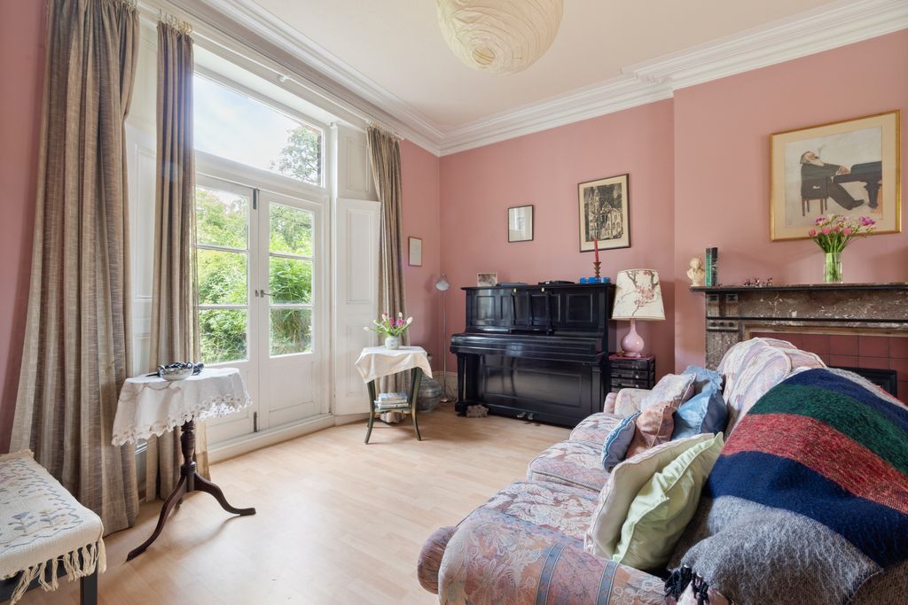 Property photo 3 of 40 Picture No. 78