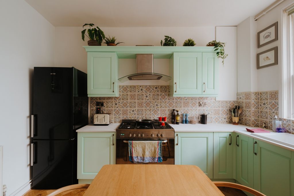 Property photo 3 of 26 Croft-Stleonards-Southwaterroad-Interior-12