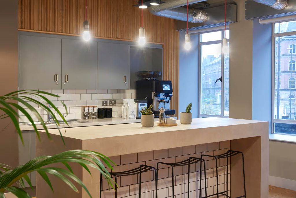 Property photo 2 of 10 Tea Point