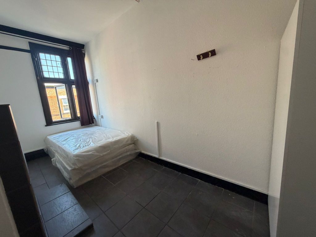 Property photo 2 of 3