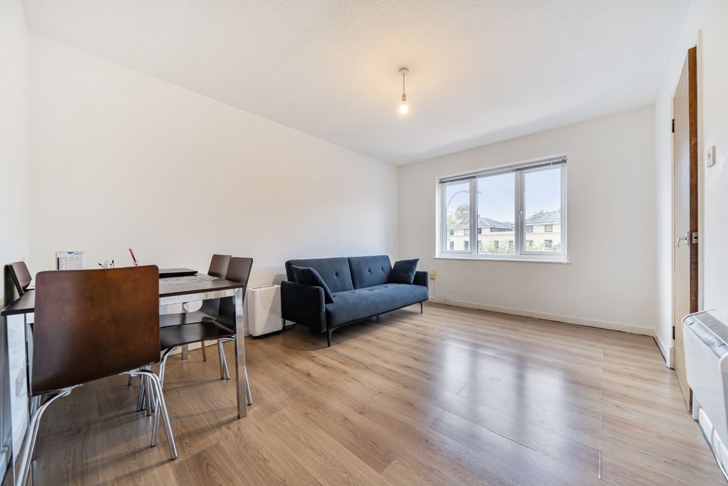 Property photo 1 of 11 4891461