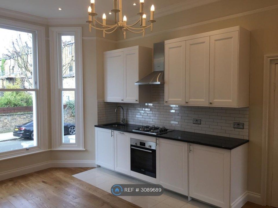 Property photo 1 of 7 Kitchen